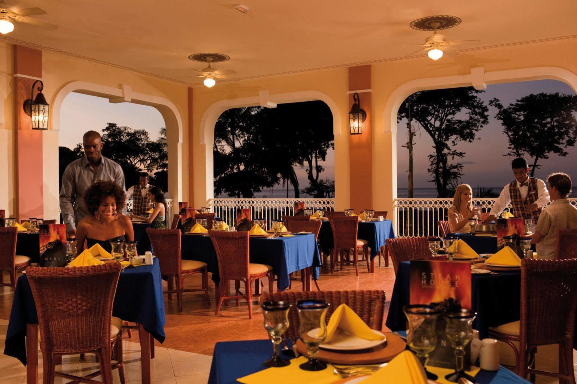 Riu Guanacaste Sardinal Restaurante foto